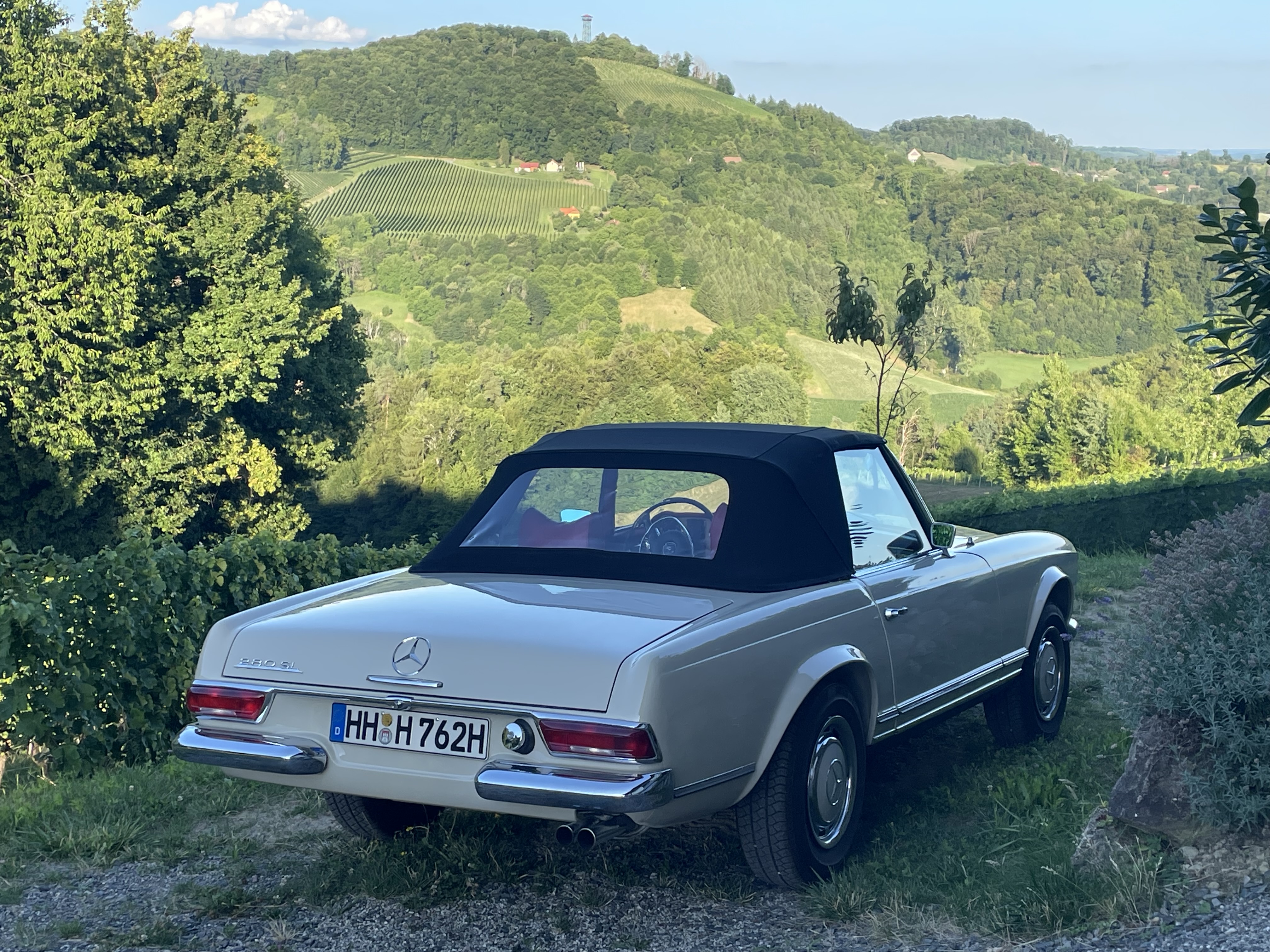 Mercedes-Benz 280SL (1968)