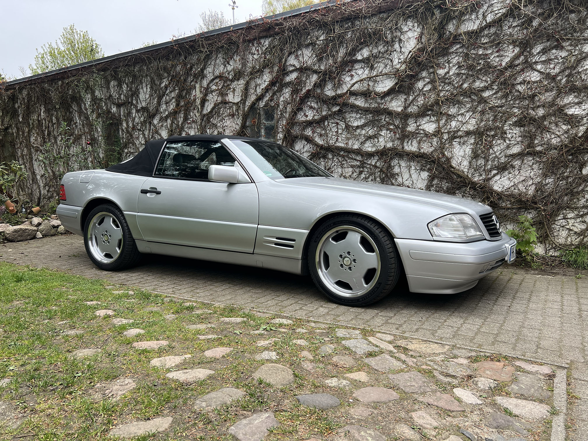 Mercedes-Benz r129 (1995)